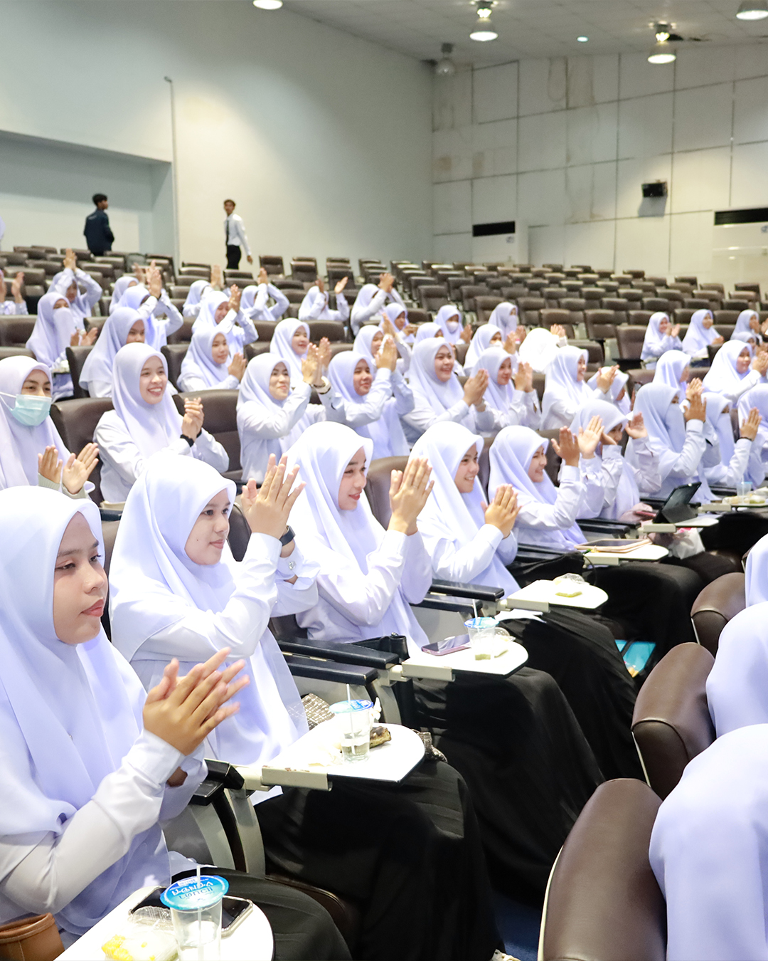 สาขาการสอนอิสลามศึกษา จัดกิจกรรมสัมมนาหลังฝึกปฏิบัติการสอนเพื่อแลกเปลี่ยนเรียนรู้ พร้อมเสวนาจากรุ่นพี่ผู้ประสบความสำเร็จ เสริมศักยภาพนักศึกษาครูในอนาคต